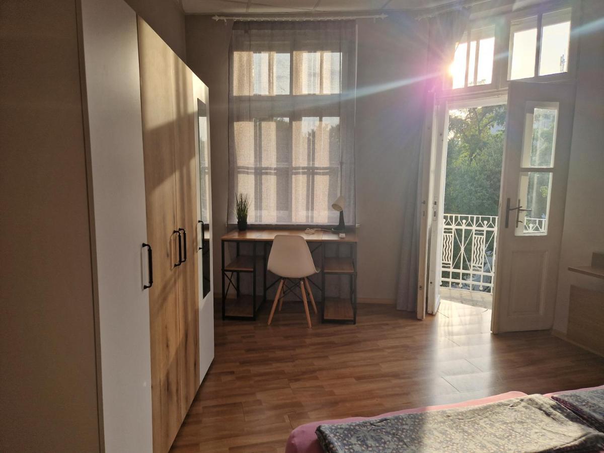Lambo'S Corner Varna - Guest Rooms Екстериор снимка