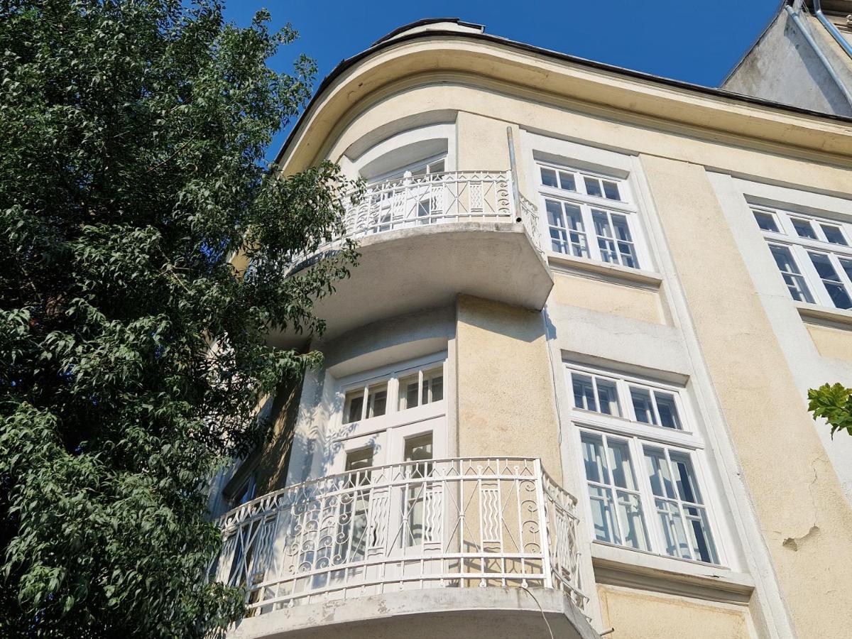 Lambo'S Corner Varna - Guest Rooms Екстериор снимка
