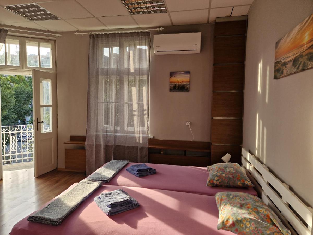 Lambo'S Corner Varna - Guest Rooms Екстериор снимка