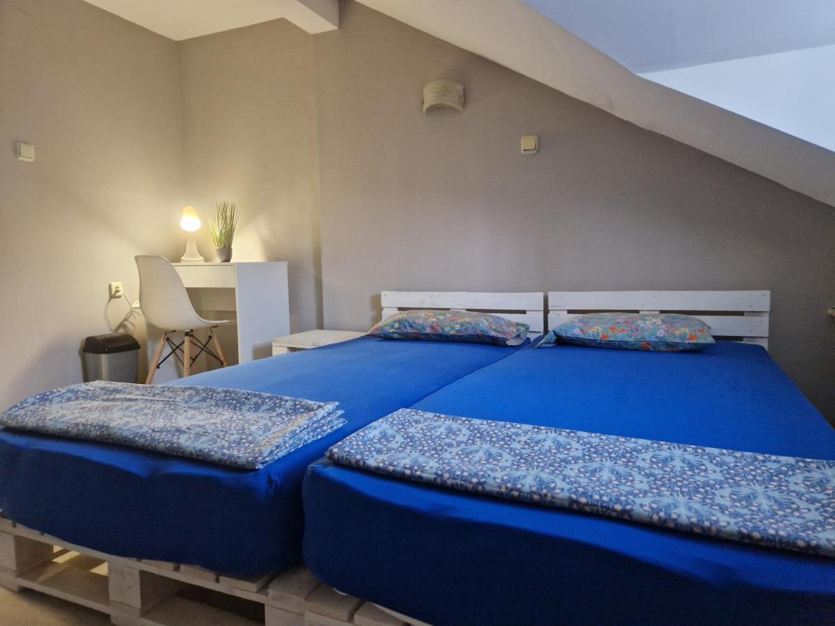 Lambo'S Corner Varna - Guest Rooms Екстериор снимка