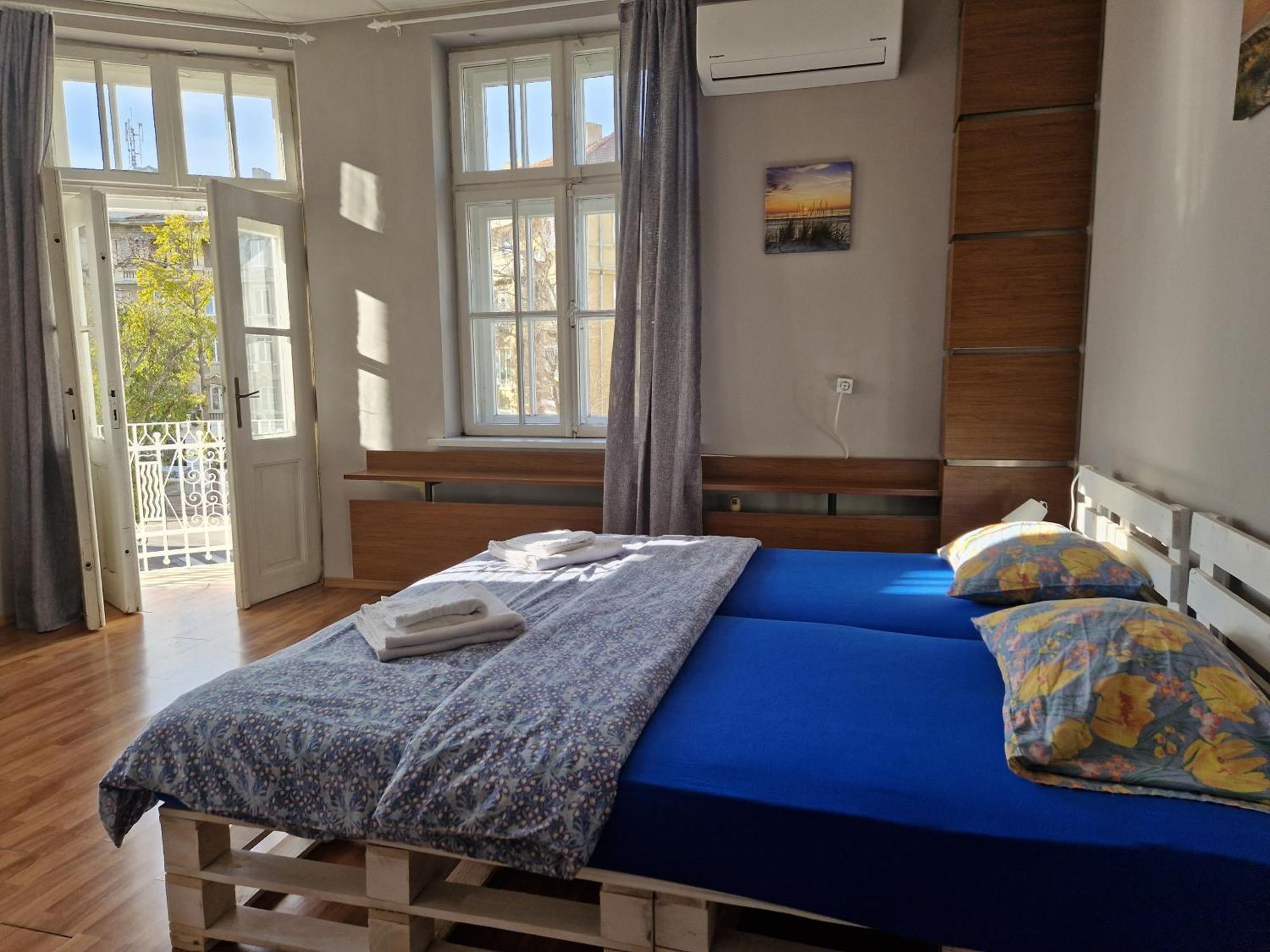 Lambo'S Corner Varna - Guest Rooms Екстериор снимка