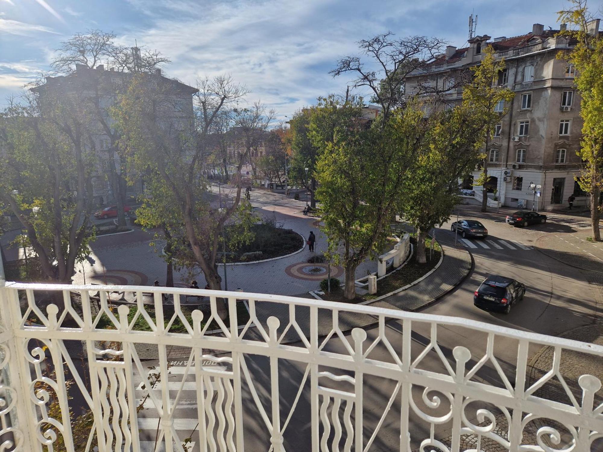 Lambo'S Corner Varna - Guest Rooms Екстериор снимка