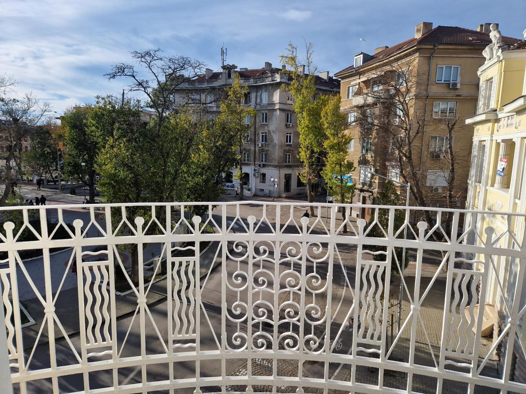 Lambo'S Corner Varna - Guest Rooms Екстериор снимка