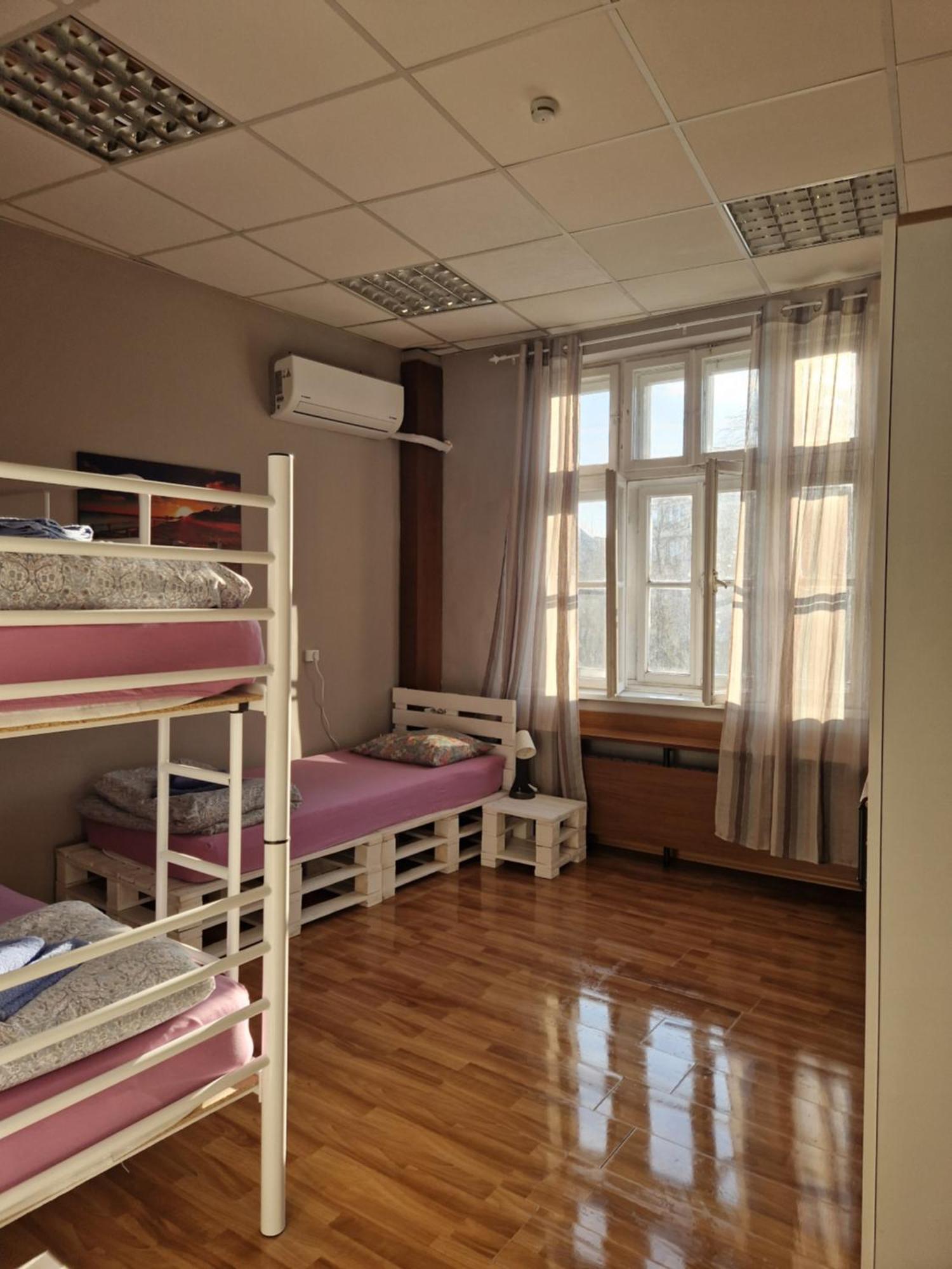 Lambo'S Corner Varna - Guest Rooms Екстериор снимка
