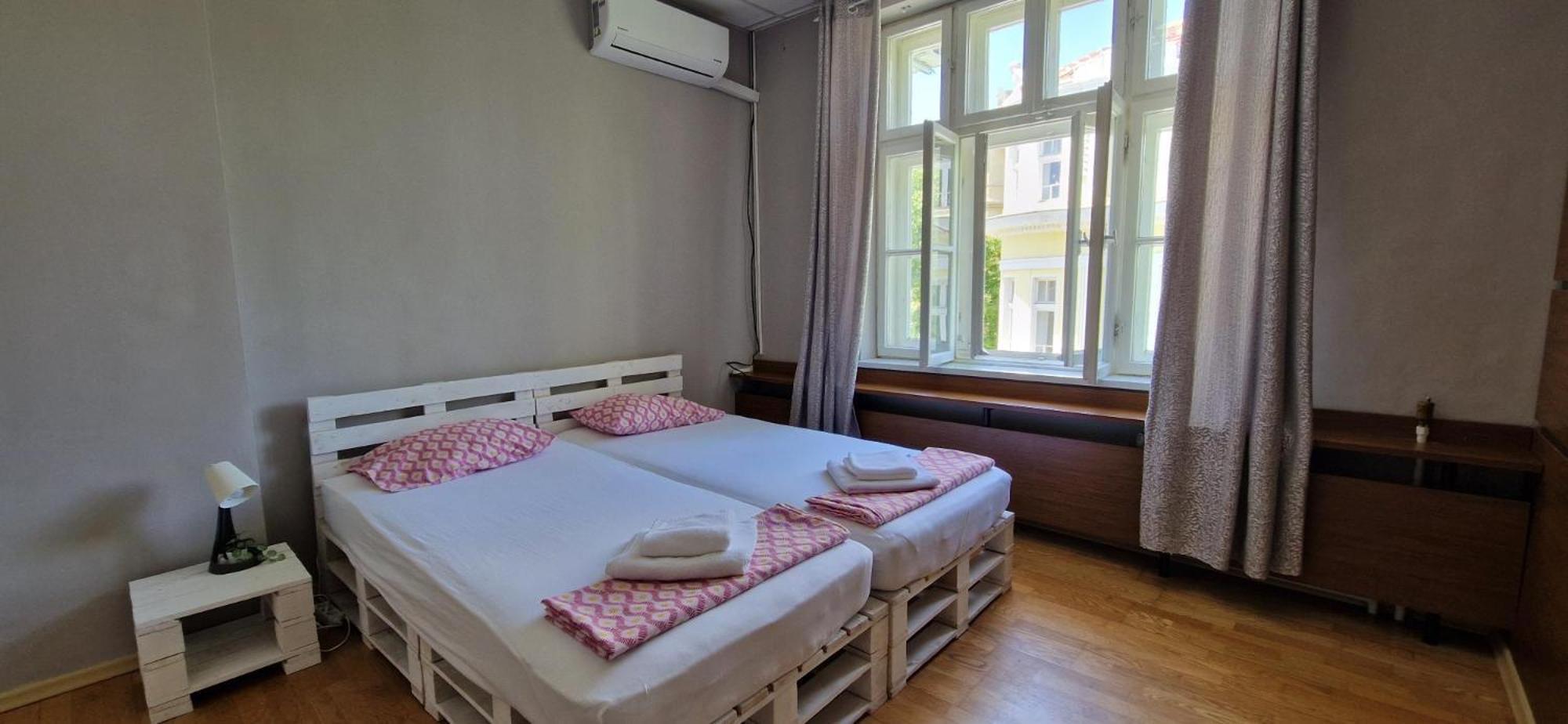 Lambo'S Corner Varna - Guest Rooms Екстериор снимка