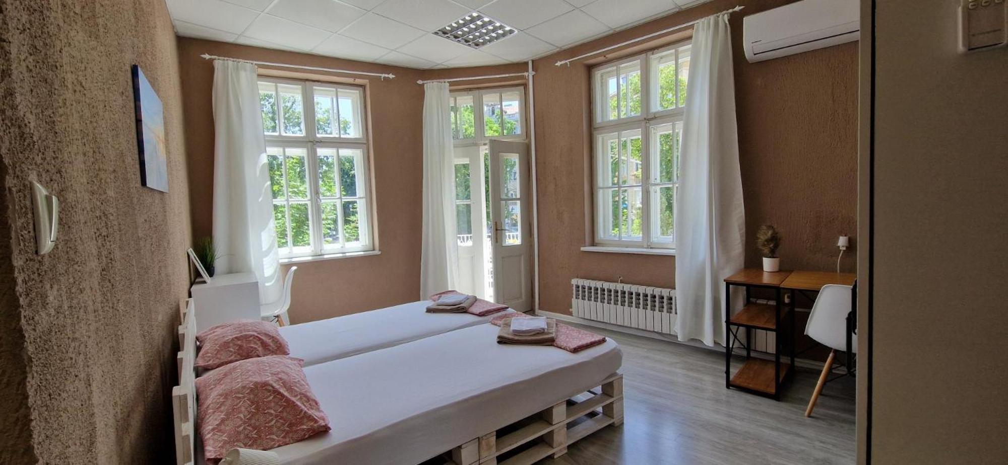 Lambo'S Corner Varna - Guest Rooms Екстериор снимка
